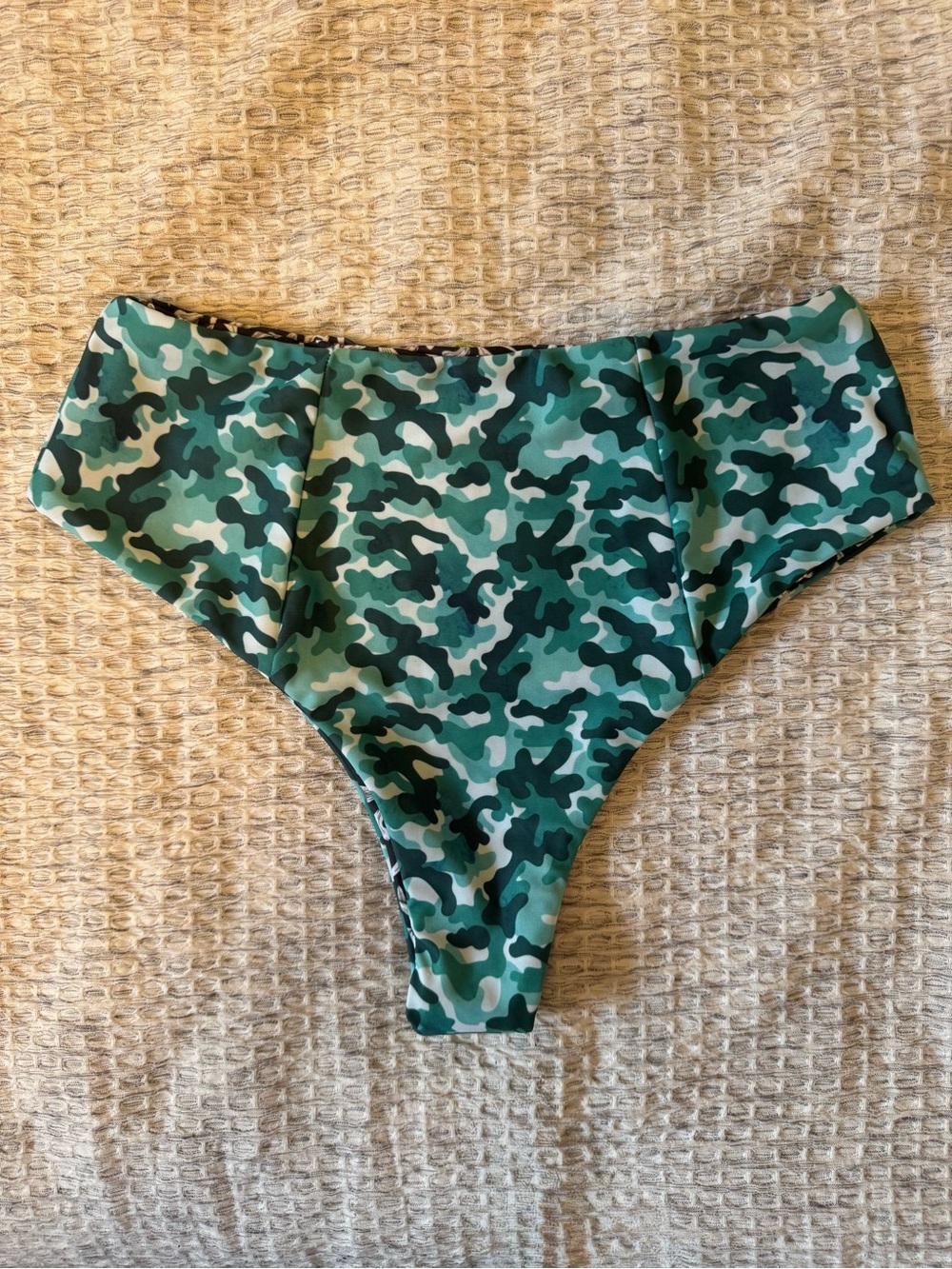 moana bikini Green Camouflage High-Waist Swim Shorts